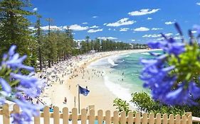 Affordable Luxury Stay Near Manly Beach